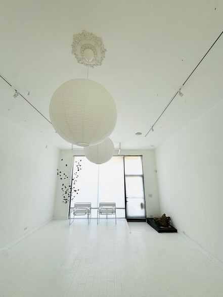 351-353 S La Brea Ave, Los Angeles, CA for lease - Building Photo - Image 3 of 14