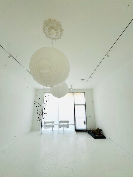 351-353 S La Brea Ave, Los Angeles, CA à louer - Photo du bâtiment - Image 3 de 14