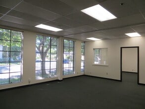 991 W Hedding St, San Jose, CA for lease Interior Photo- Image 2 of 6