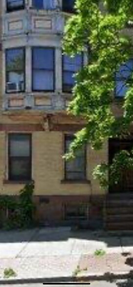 400 Madison Ave, Albany, NY à vendre - Photo du bâtiment - Image 2 de 2