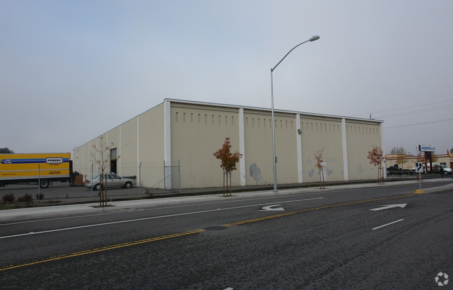 1000 Lakeville St, Petaluma, CA for sale - Building Photo - Image 3 of 3