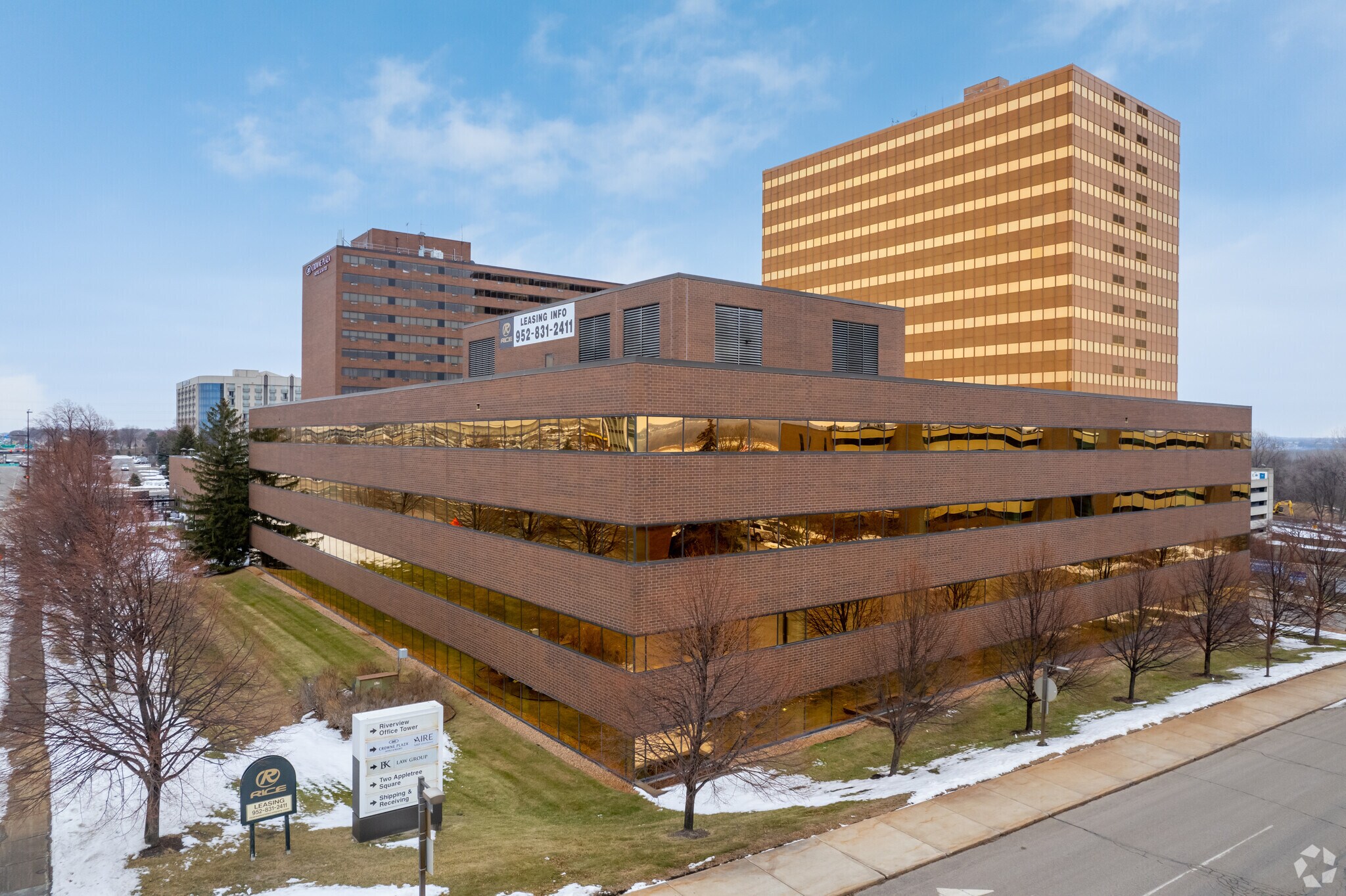 8011 34th Ave S, Bloomington, MN à louer Photo principale- Image 1 de 7