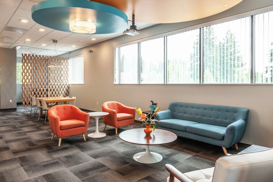 9300 NE Vancouver Mall Dr, Vancouver, WA à vendre - Photo du bâtiment - Image 3 de 5