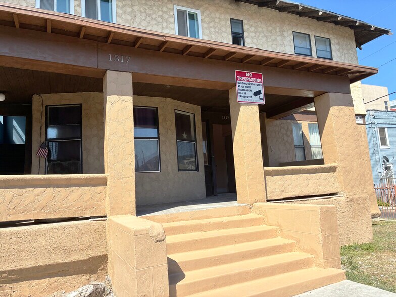 1317 Linwood Ave, Los Angeles, CA à vendre - Photo du bâtiment - Image 2 de 30