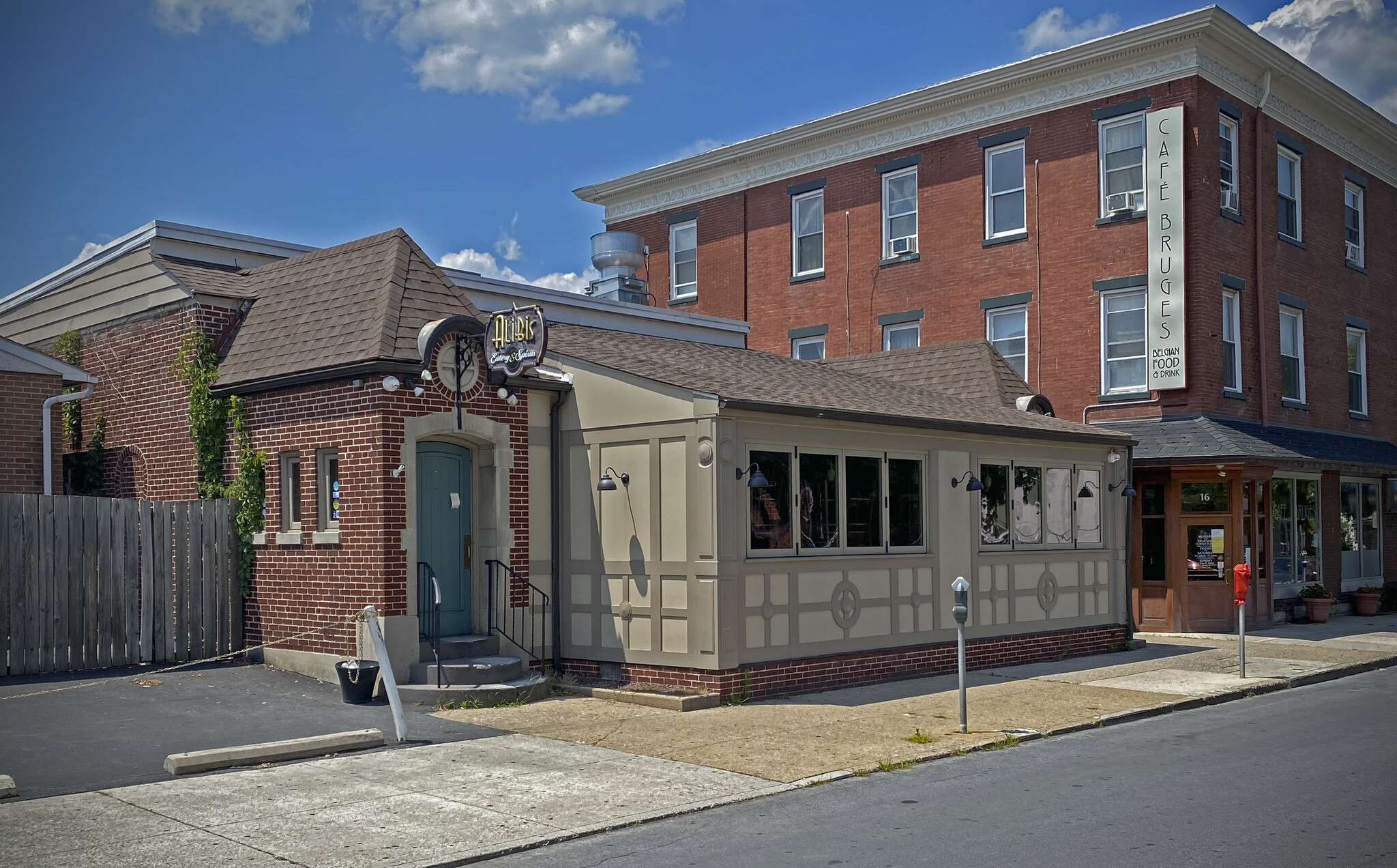 10 N Pitt St, Carlisle, PA à vendre Photo du bâtiment- Image 1 de 1