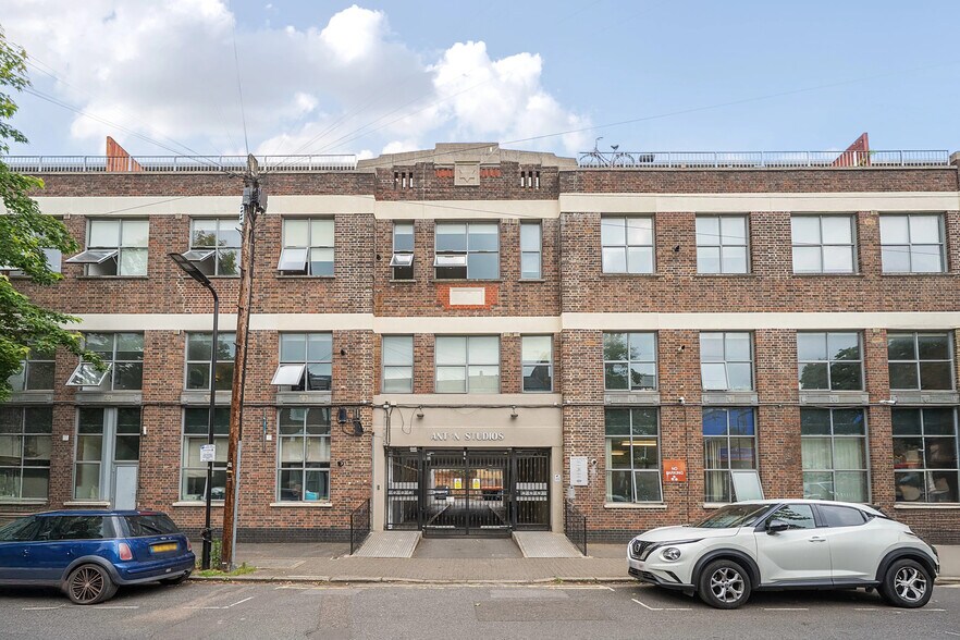 2-8 Anton St, Londres à louer - Photo du bâtiment - Image 2 de 19