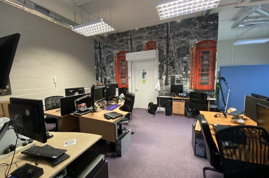 Lee Conservancy Rd, Londres à louer - Photo intérieure - Image 2 de 3