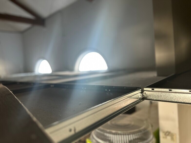 809 E 8th St, Anderson, IN à vendre - Photo du bâtiment - Image 2 de 5