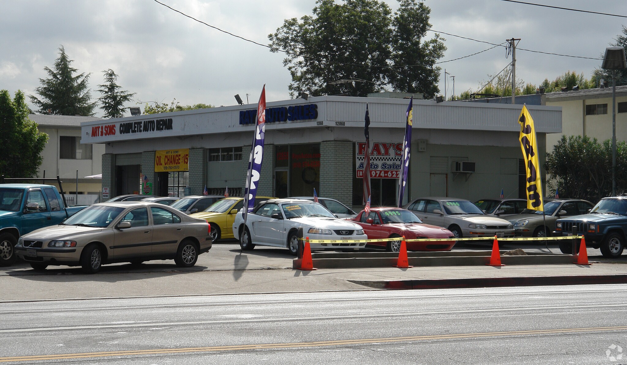 12868 Magnolia Blvd, Sherman Oaks, CA à louer Photo principale- Image 1 de 4