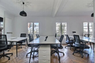 75 Boulevard De Strasbourg, Paris for lease Interior Photo- Image 2 of 8