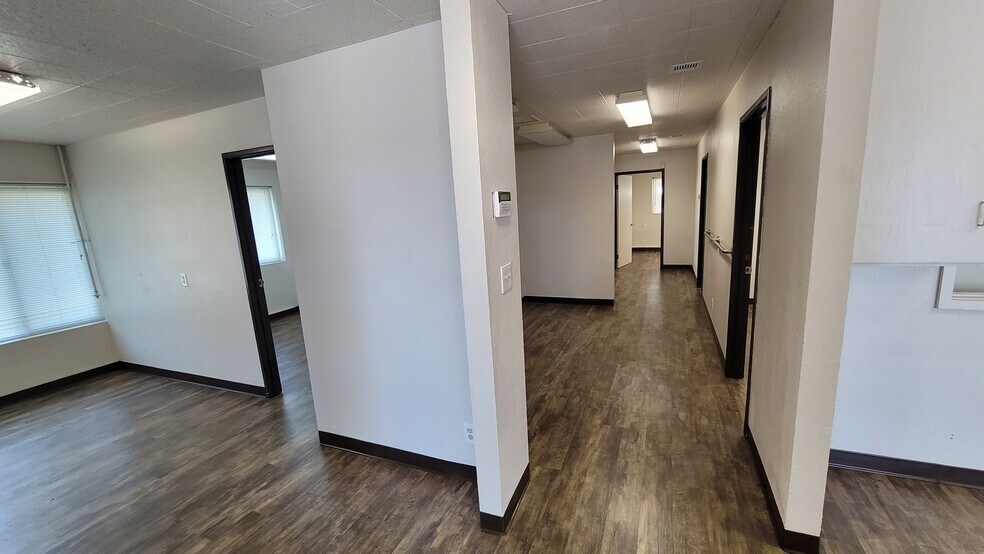 45 Foley St, Santa Rosa, CA à louer - Photo du bâtiment - Image 2 de 20