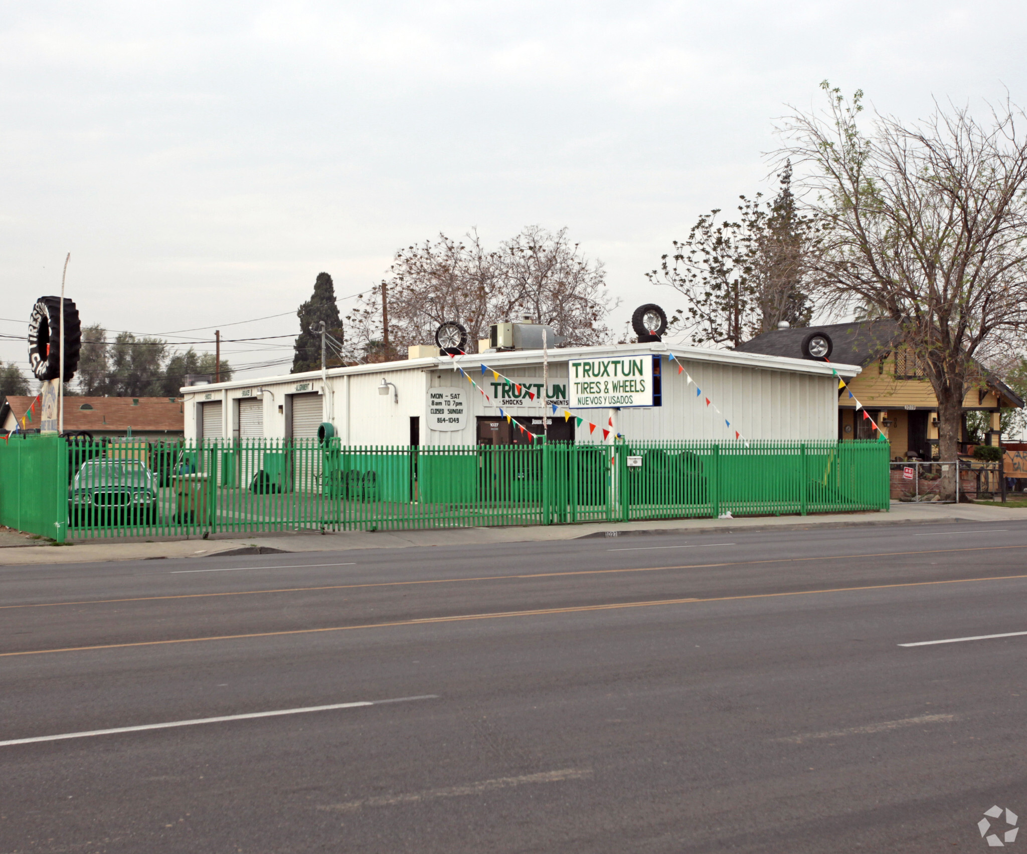 1027 E Truxtun Ave, Bakersfield, CA à vendre Photo principale- Image 1 de 1