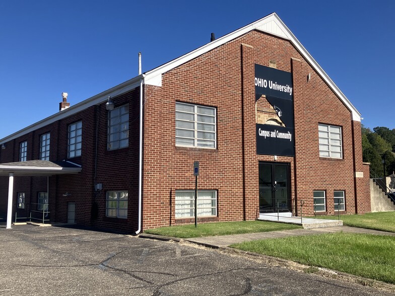 1508 S 9th St, Ironton, OH for sale - Primary Photo - Image 1 of 35