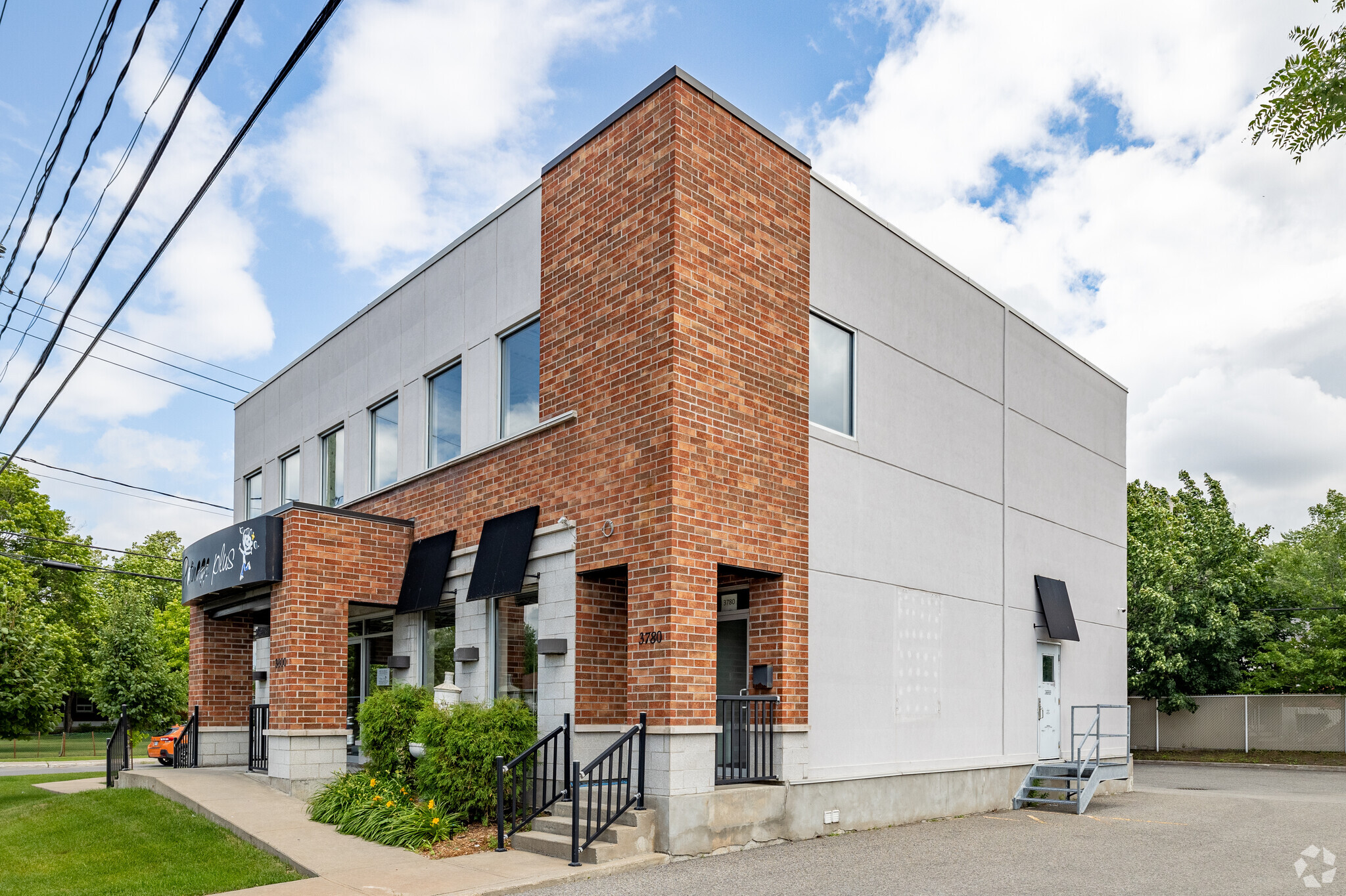 3800 Boul De La Concorde E, Laval, QC for sale Building Photo- Image 1 of 1