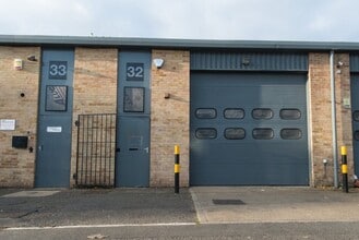 Lammas Rd, Londres à louer Photo de construction- Image 1 de 1