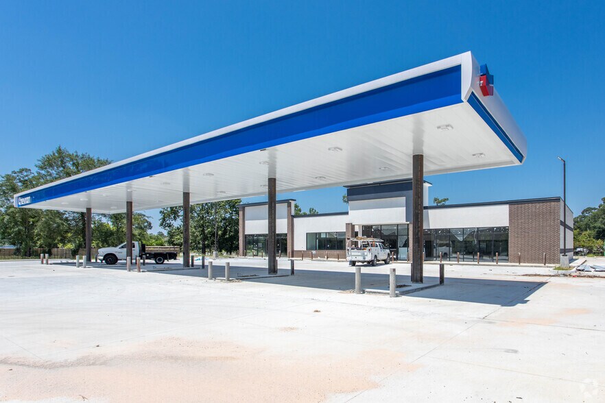 527 E Oak Hill Dr, Spring, TX for lease - Building Photo - Image 2 of 7