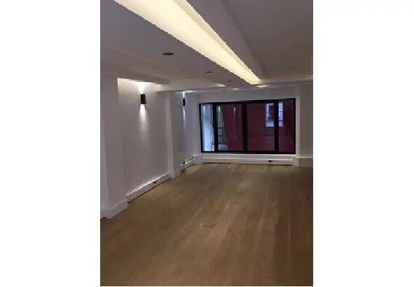 4 Rue De Castiglione, Paris for lease - Interior Photo - Image 3 of 8