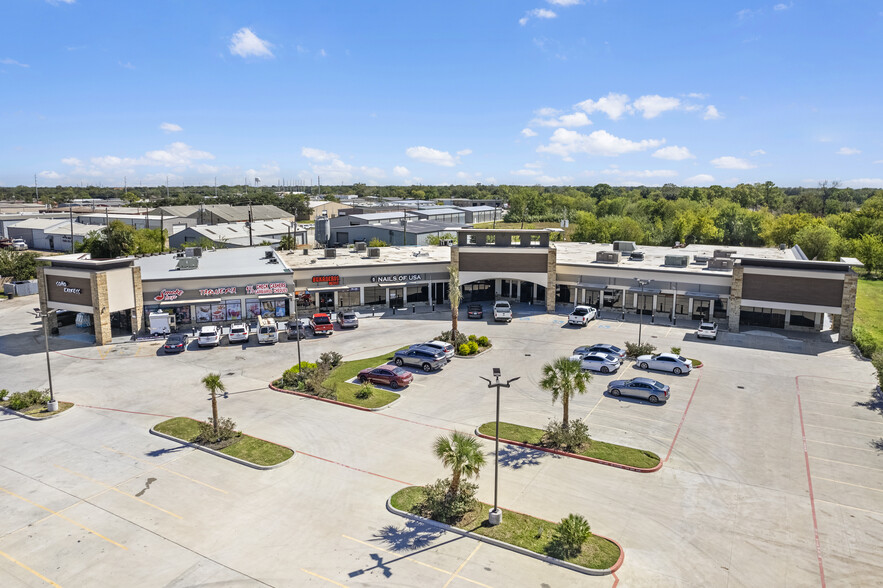 1520 College Ave, South Houston, TX for lease - Building Photo - Image 1 of 15