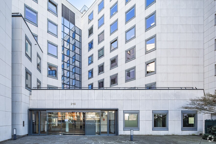 93 Rue Nationale, Boulogne-Billancourt for lease - Building Photo - Image 2 of 6