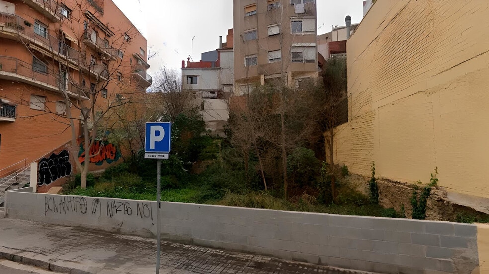 Carrer de Josep Sangenís, 18, Barcelona, Barcelona for sale - Primary Photo - Image 1 of 1