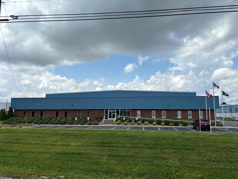 700 Industrial Dr, Lebanon, KY for lease - Building Photo - Image 1 of 1