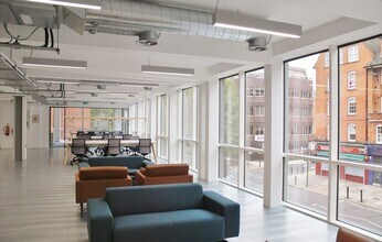 250 Waterloo Rd, London for lease Interior Photo- Image 1 of 2