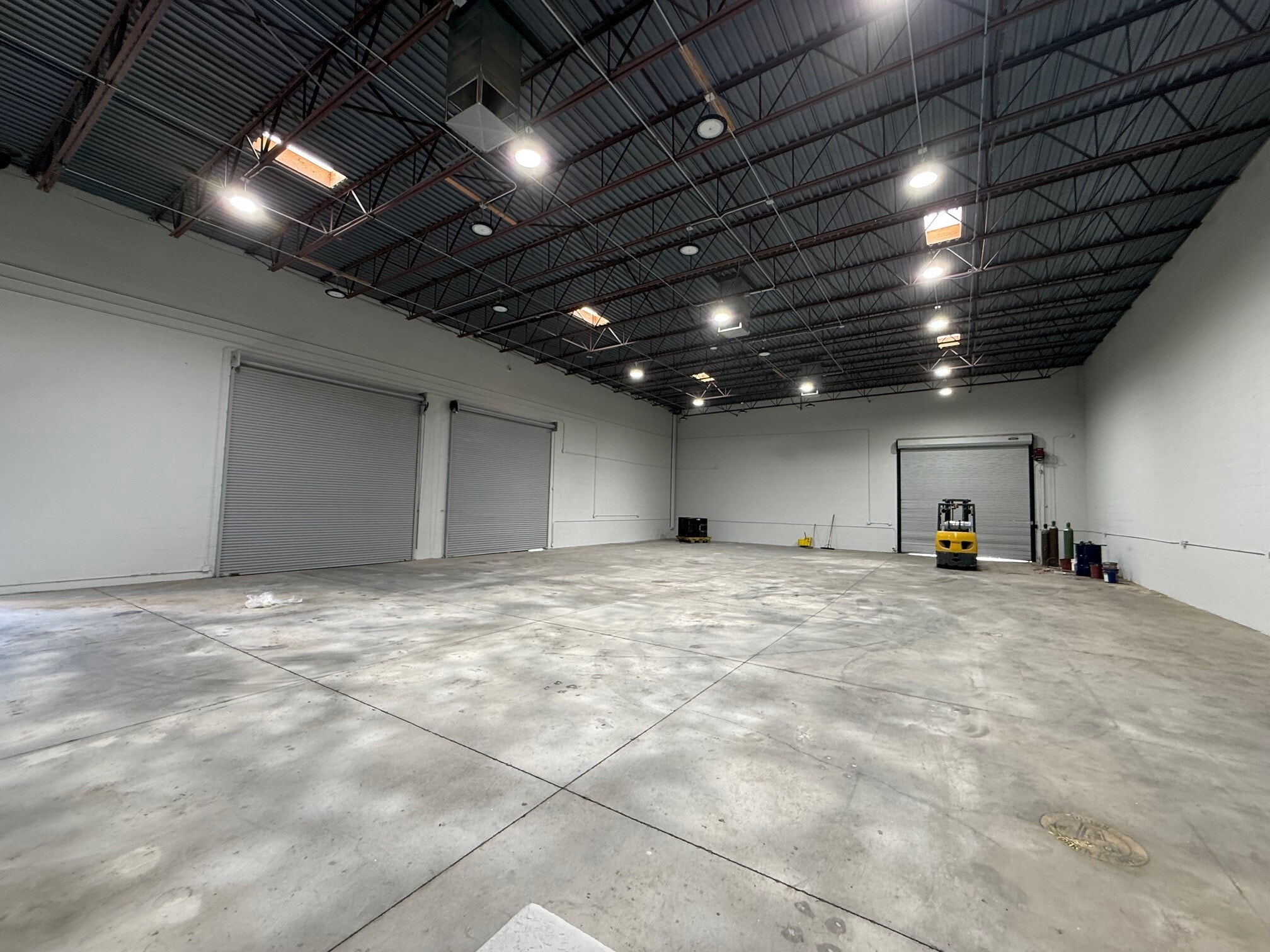 9165 S Jones Blvd, Las Vegas, NV for lease Interior Photo- Image 1 of 3