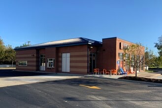 9228 Highland Rd, White Lake, MI for lease Interior Photo- Image 1 of 8