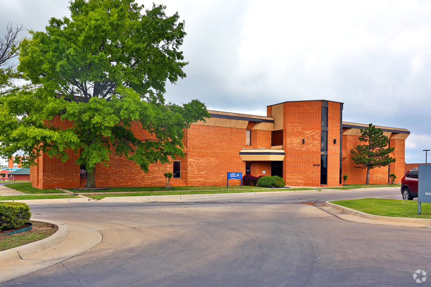 2149 SW 59th St, Oklahoma City, OK for sale - Primary Photo - Image 1 of 1