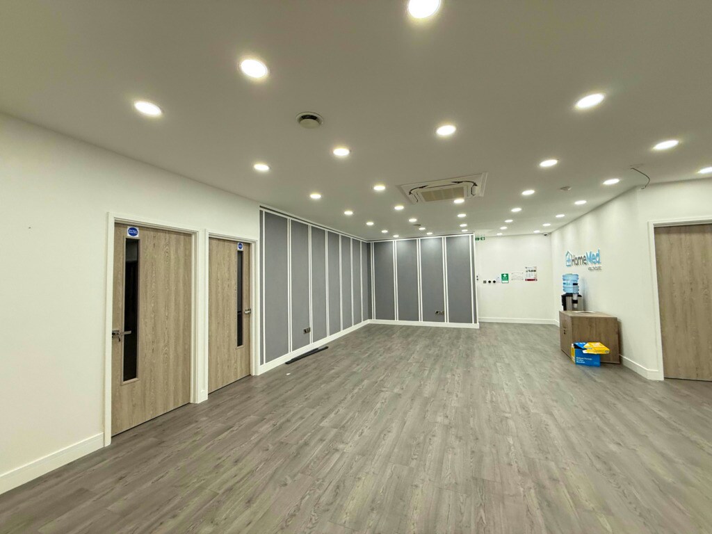 Grosvenor Way, Londres à vendre Photo du bâtiment- Image 1 de 1