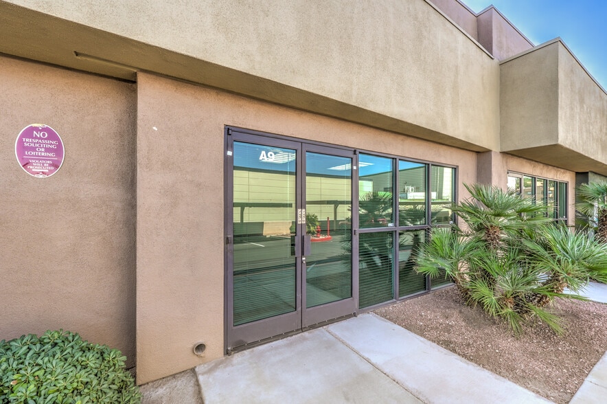 4270 S Decatur Blvd, Las Vegas, NV for lease - Building Photo - Image 2 of 15