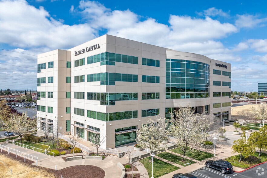 1478 Stone Point Dr, Roseville, CA à louer - Photo principale - Image 1 de 7