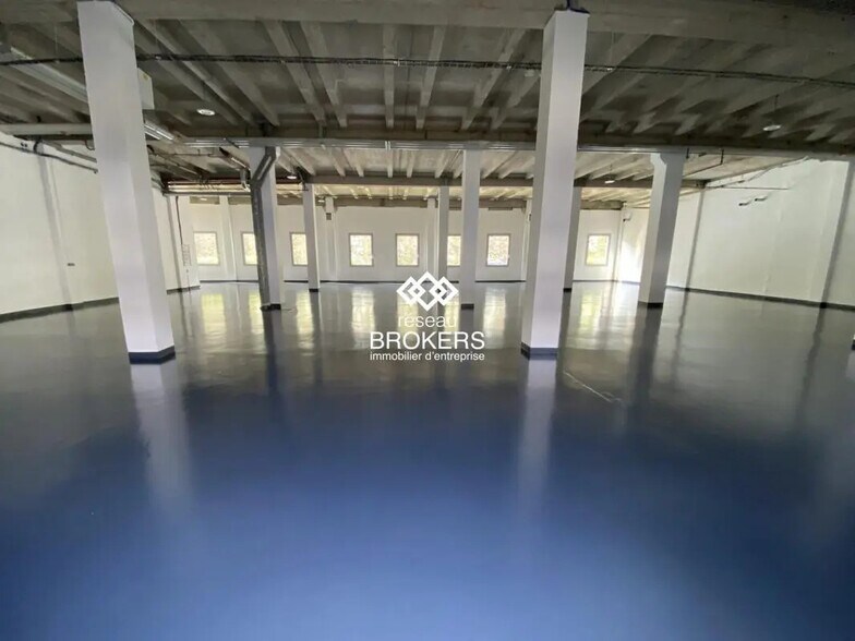 Industrial in Lisses for lease - Interior Photo - Image 2 of 4