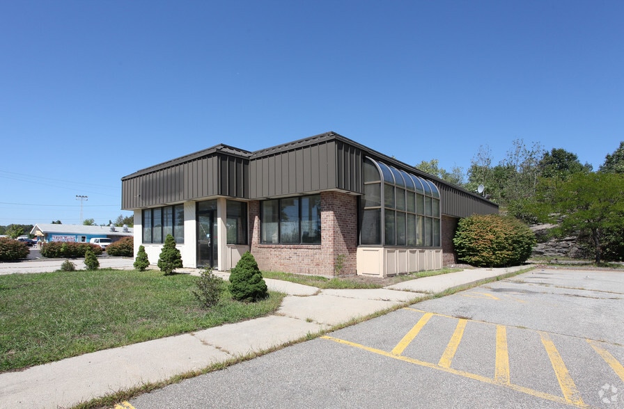 1257 Main St, Willimantic, CT for lease - Building Photo - Image 1 of 3