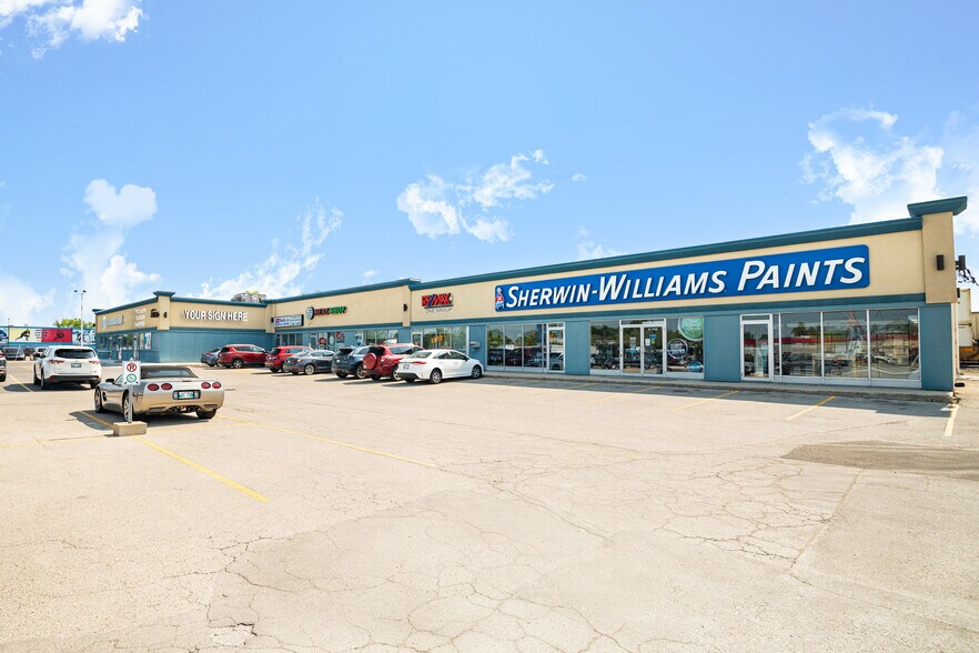 756 Pembina Hwy, Winnipeg, MB à louer - Photo du bâtiment - Image 2 de 11