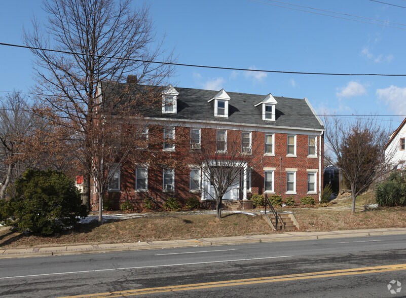 3700 Bladensburg Rd, Brentwood, MD for sale - Building Photo - Image 2 of 2