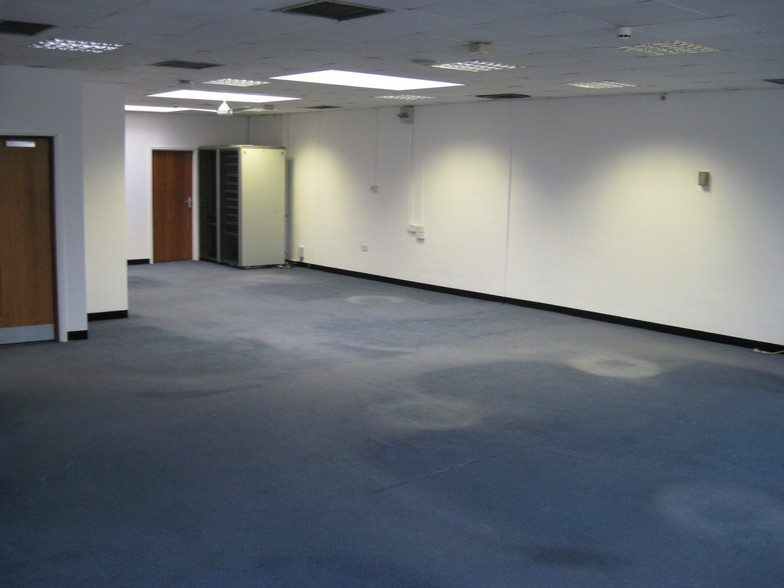 King St, Stoke On Trent for lease - Interior Photo - Image 2 of 4