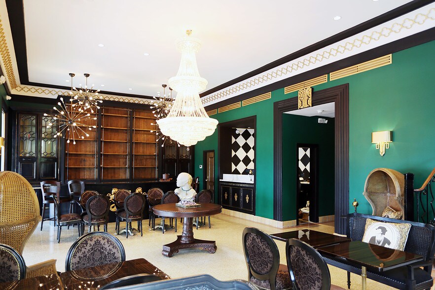 1320 Ocean Dr, Miami Beach, FL à vendre - Hall d’entrée - Image 2 de 10