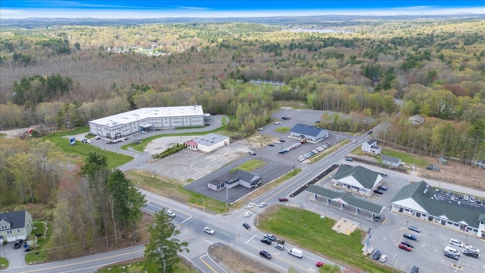 415 Emerson Ave, Hampstead, NH for sale - Building Photo - Image 2 of 26