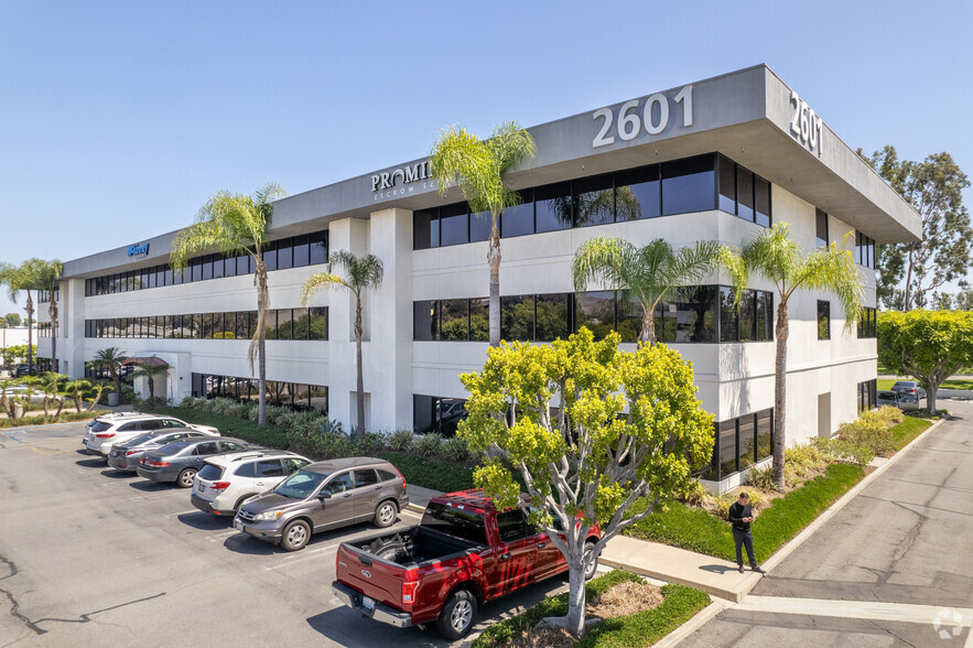 2601 Saturn St, Brea, CA for lease - Building Photo - Image 1 of 24