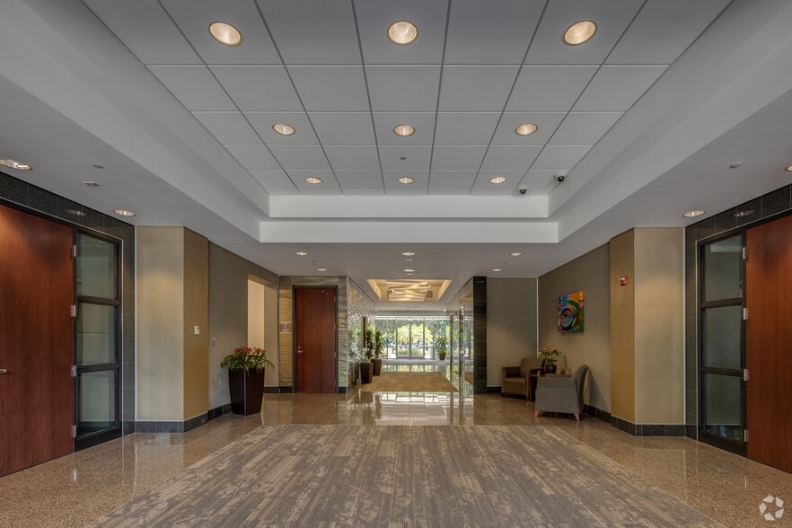 11474 Corporate Blvd, Orlando, FL for lease - Interior Photo - Image 3 of 9