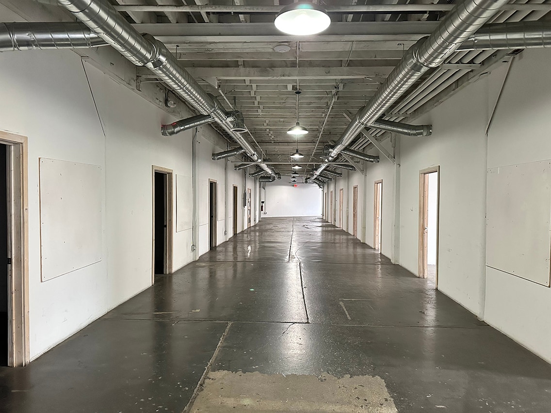 1650 Naud St, Los Angeles, CA for lease Interior Photo- Image 1 of 4