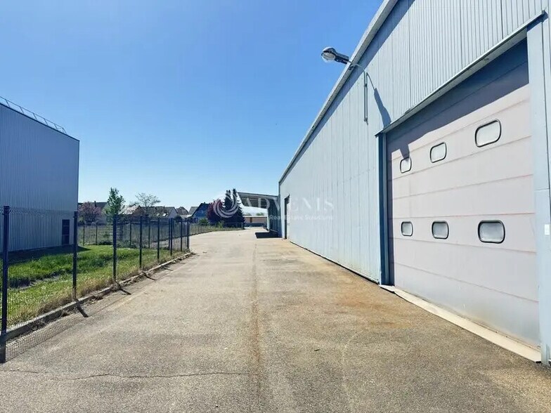Local d'activités dans Duppigheim à vendre - Photo du bâtiment - Image 2 de 9