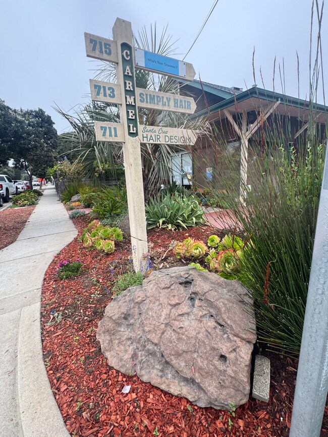 Plus de détails pour 713 Carmel St, Santa Cruz, CA - Commerce de détail à vendre