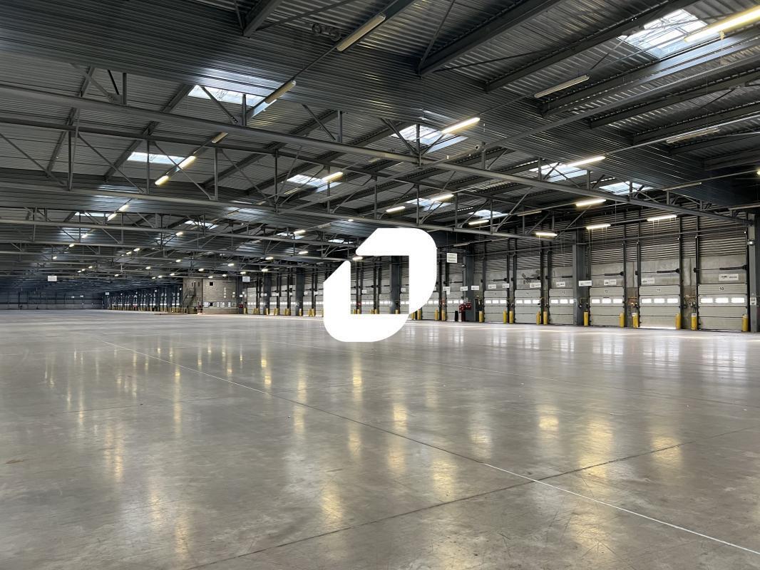 Industrial in Bonneuil-sur-Marne for lease Interior Photo- Image 1 of 9