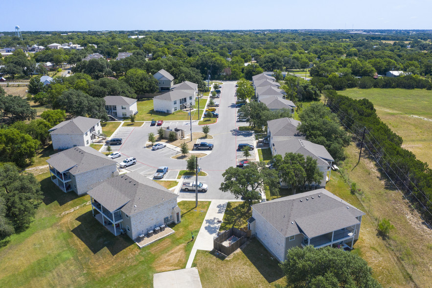 304 Stubblefield Ln, Liberty Hill, TX for sale - Building Photo - Image 1 of 1