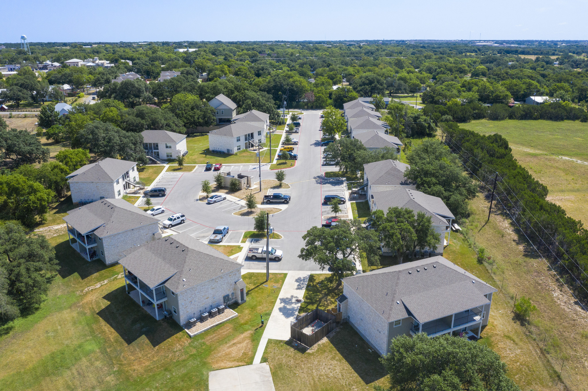 304 Stubblefield Ln, Liberty Hill, TX à vendre Photo du bâtiment- Image 1 de 1