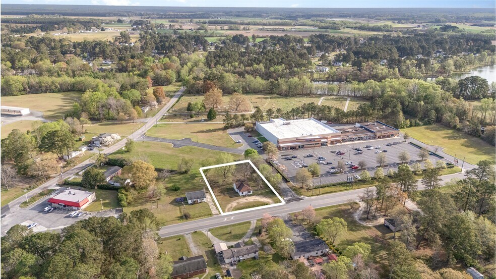 549 E New Hope Rd, Goldsboro, NC à vendre - Photo du bâtiment - Image 1 de 12