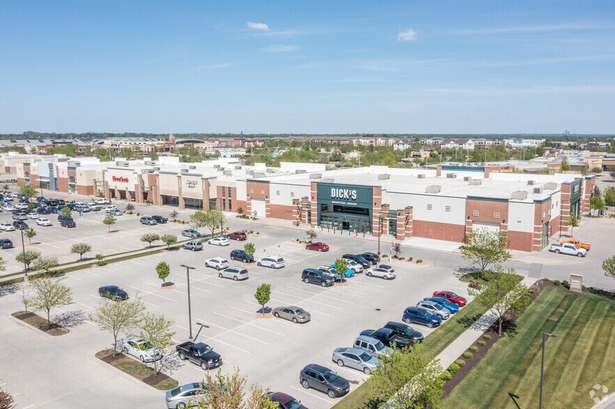 320 S Jordan Creek Pky, West Des Moines, IA à vendre - Aérien - Image 3 de 7