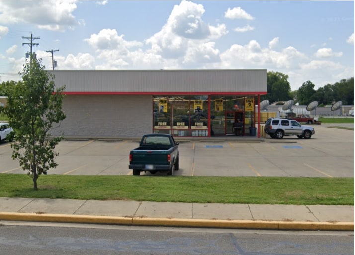 1575 Hart St, Vincennes, IN for lease - Building Photo - Image 2 of 4